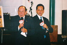 En la entrega del primer Trofeo “Fiesta Brava”: Enrique Hernández Flores y Enrique Hernández Vázquez