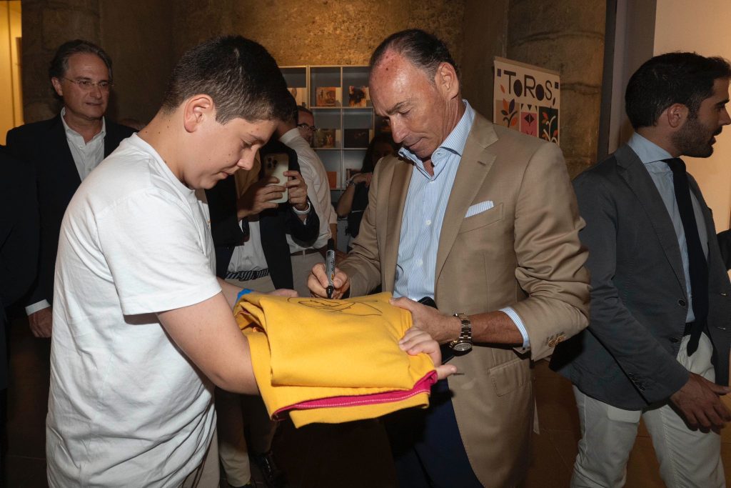 CARA A CARA
PEPÍN LIRIA Y ENRIQUE PONCE